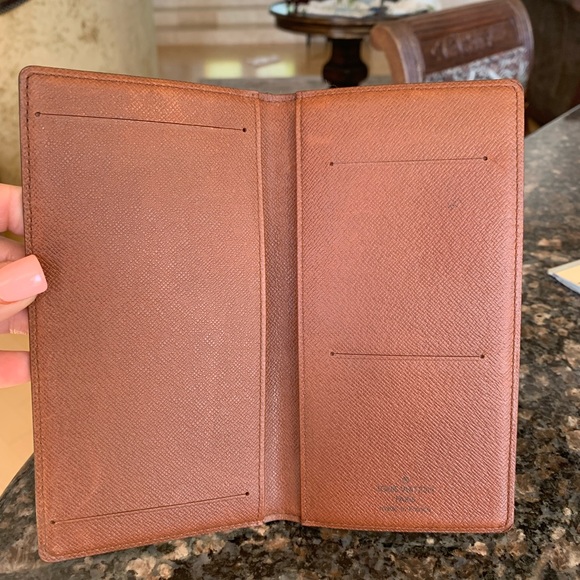 Louis Vuitton Slim Monogram Checkbook Holder/Wallet - Picture 3 of 12